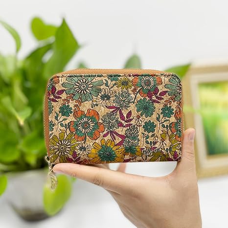 boshiho Vegan Cork Wallet with Keychain, Women’s Purse Slim Zipper Wallet with Card Holder Coin Pocket Eco-friendly Vegan Gift